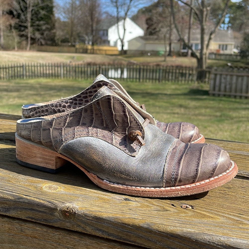 Freebird Malena Sz 7 Gray Brown Croc Leather Oxford Mules Slide In